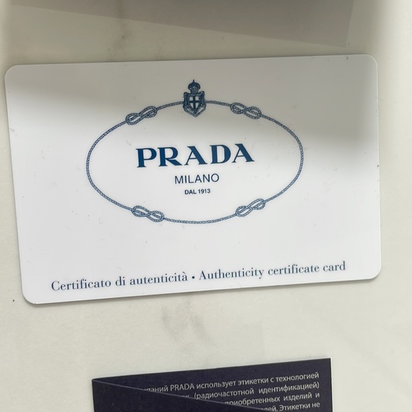 Prada small black clutch comes with crossover straps that can be taken off - Picture 7 of 8